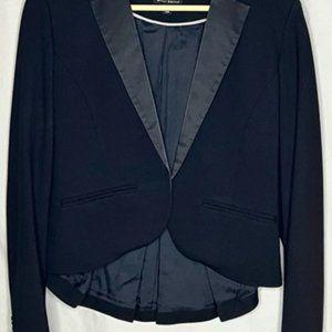 Willi Smith short tux  women’s jacket size 8/satiny lapels/lined/pleated back